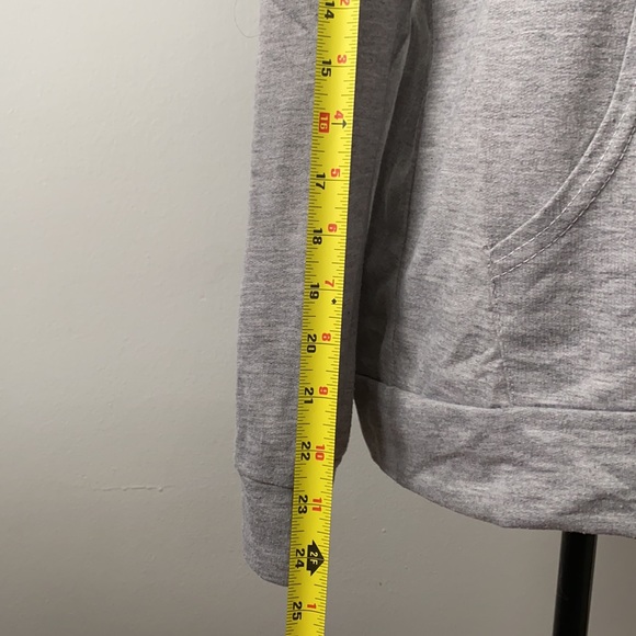 🐻MAMA BEAR Lightweight hoodie shirt for fall - Picture 5 of 6